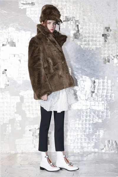 Look 11